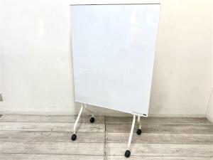 【定価約8万円】【高さピッタリで使いやすさ抜群なホワイトボード】　■内田洋行　■ホワイトボード・多目的ボード　■ホワイト　■W900　H1500