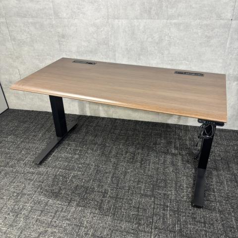 【中古】Swiftテーブル  オカムラ（okamura） 昇降テーブル