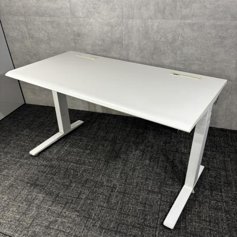 【中古】Swiftテーブル  オカムラ（okamura） 昇降テーブル
