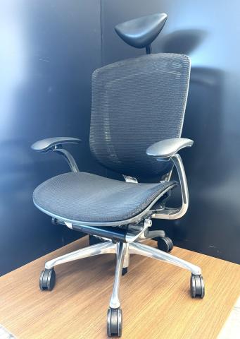 輝く！ポリッシュフレーム！　コンテッサ（Contessa）　The King of Chair　座面クッションタイプ　
■オカムラ/コンテッサ/ブラック【在庫入れ替えセールA01045272】