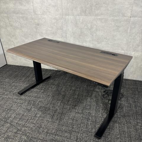 【中古】Swiftテーブル  オカムラ（okamura） 昇降テーブル