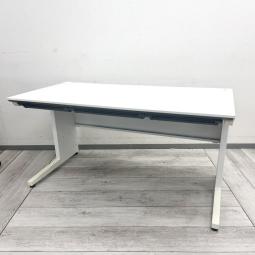 【法人様限定！来店予約で中古商品8％OFF！9月末まで　岐阜店】
【広々W1400サイズ！ゆとりのある作業スペースを確保できるスタンダードデスク！】

■コクヨ製　ISシリーズ　平机　W1400×D700×H720mm　ホワイト
■パソコン作業や書類作業に十分なスペースを確保でき、オフィス・事務所の執務デスクやテレワークにもおすすめ！
■清潔感のあるホワイトカラーで様々なワークスペースに馴染みます。事務机・オフィスデスク・パソコンデスク・仕事用デスク・平デスクをお探しの方にもおすすめです！【KOKUYO IS】