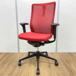 【6脚入荷！】【高級メッシュチェアの定番！役員用にも最適！】オカムラ　コーラル　レッド　ハイバック　アジャストアーム【AD】