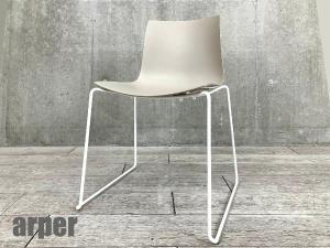 【スタイリッシュでオシャンティなデザイン!】■ARPER/アルペール Catifa / カティファ 46 スタッキングチェア ベージュ【arper Catifa 46】/602047 オフィスバスターズ 水戸サテライト 水戸市、日立市、ひたちなか市、鹿嶋市、神栖市、牛久市、古河市、結城市、東海村、つくば市