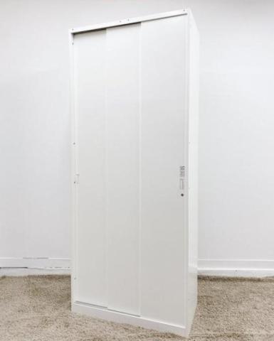 【4台入荷予定！】レア商品　オカムラ(okamura)製　レクトラインシリーズ　引き違い書庫 （3枚引き戸タイプ）ハイキャビネット　W900×D450×H2150mm　■シリンダー錠　■ホワイト