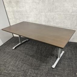 【中古】コクヨ MT-K160 ミーティングテーブル ブラウン/落ち着いたブラウンカラーとシンプルで上品なデザインが魅力のコクヨ製ミーティングテーブル/福岡で中古オフィス家具をお探しならオフィスバスターズ福岡博多店へお気軽にお問い合わせください！