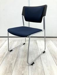 【在庫入替セール品】イトーキ製　スタッキングチェア　エレック（Eleck）シリーズ　ブルー