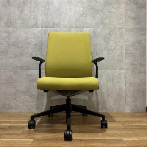 【中古】シンクチェア（旧モデル）  Steelcase（スチールケース） 肘付ハイバックチェア