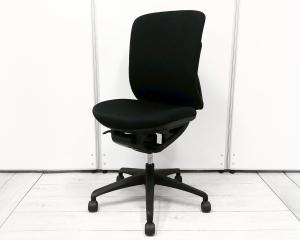 【在庫入替セール品】【分厚いクッションがあなたを支える！】■Inaba（イナバ）製　Yera（イエラ）　ブラック　■肘無　ハイバック　背面クッション