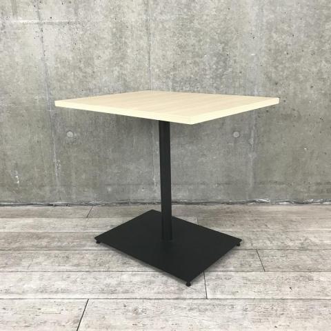 【カフェイメージで人気の木目テーブル！】■コクヨ製　ミーティングテーブル　W600×D800×H720mm　■リフレッシュスペースにもフィット！【KOKUYO　DAYS OFFICE】【ABW】