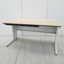 【ゆとりのあるワークスペースで作業効率アップ！人気のナチュラル天板！】■コクヨ(KOKUYO)製　アイエス(iS)シリーズ　平机　W1400×D700×H720mm　■引き出し付き　■ホワイト / 天板：ナチュラル木目調　【弊社使用欄：A01093939】