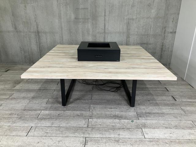 【ナチュラルで落ち着きのある素材で、居心地の良い空間つくり!】■オカムラ(okamura)製 Alt Piazza(アルトピアッツァ) ライブラリーテーブル ■大型テーブル スクエア ■木目ナチュラル天板 ブラック脚/605866 オフィスバスターズ 水戸サテライト 水戸市、日立市、ひたちなか市、鹿嶋市、神栖市、牛久市、古河市、結城市、東海村、つくば市