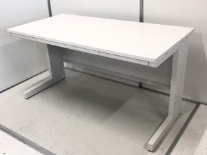 【西】幅広1400mmサイズ！上長用にも作業用にも！　内田洋行製　スカエナシリーズ　平机　ホワイトカラー