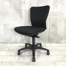 【在庫セール品：4脚限定】（T9）■オカムラ(okamura)製　カロッツァ(Carrozza)チェア　肘無ローバック　■ブラック【人間工学に基づいた快適シーティング！　ワーキングチェアの定番モデル！】