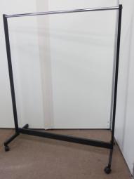 【在庫セール品：1台限定】（T9）■コクヨ(KOKUYO)製　ハンガースタンド　バータイプ　コートハンガー　W1255×H1570㎜　■ブラック【事務所用や来客用としておすすめ！　バータイプのコートハンガー！】
