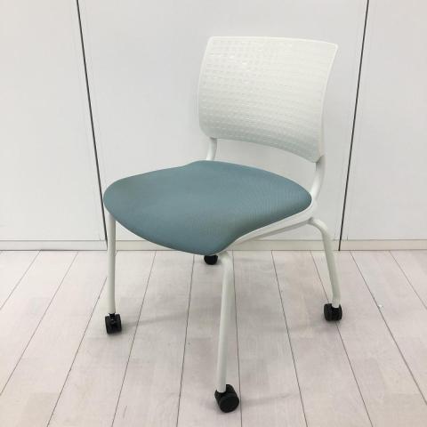 【中古】コンフィー H142ZA　F002 オカムラ（okamura） スタッキングチェア