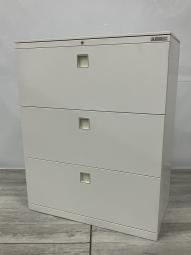 【書類をすっきり整理！使い勝手の良い3段ラテラル書庫！】※愛知※名古屋※豊田※三重