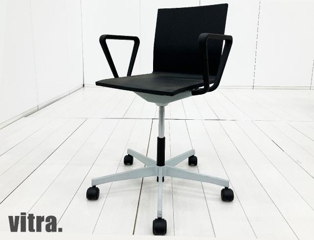【中古】ゼロフォー  vitra（ヴィトラ） 肘付ローバックチェア