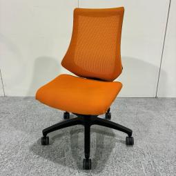 【在庫入替セール】【1脚限定】イトーキ製　エフチェア　ハイバック肘なし　背面メッシュ　オレンジ (T9)【中古家具】【大阪】