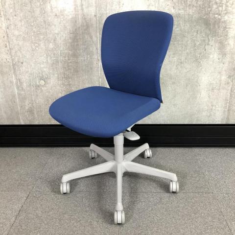 【中古】スラート  オカムラ（okamura） 肘無ローバックチェア