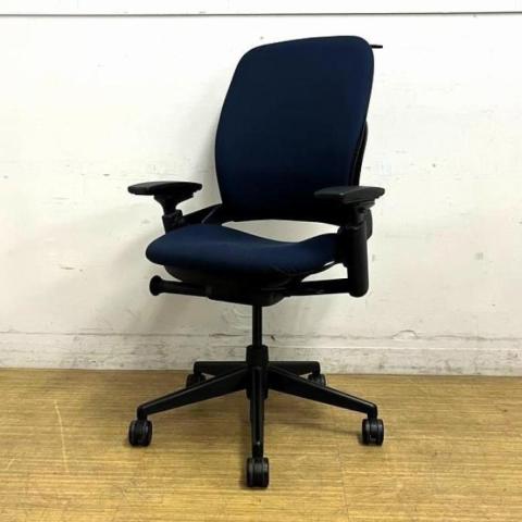 【中古】リープV2  Steelcase（スチールケース） 肘付ハイバックチェア