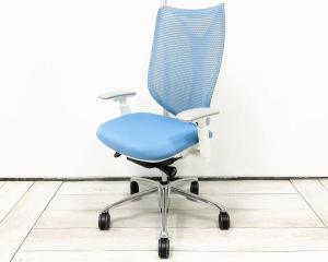 【在庫入替セール品！】上質な座り心地のオフィスシーティング！メッシュで快適に！高いクッション性と前傾機能付きで長時間のデスクワークにもおすすめ！
■オカムラ/サブリナ (Sabrina)/アクアブルー　肘付ハイバック　■可動肘