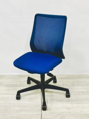 【中古】フルーエントチェア CB31ZR FKB3 オカムラ（okamura） 肘無ローバックチェア