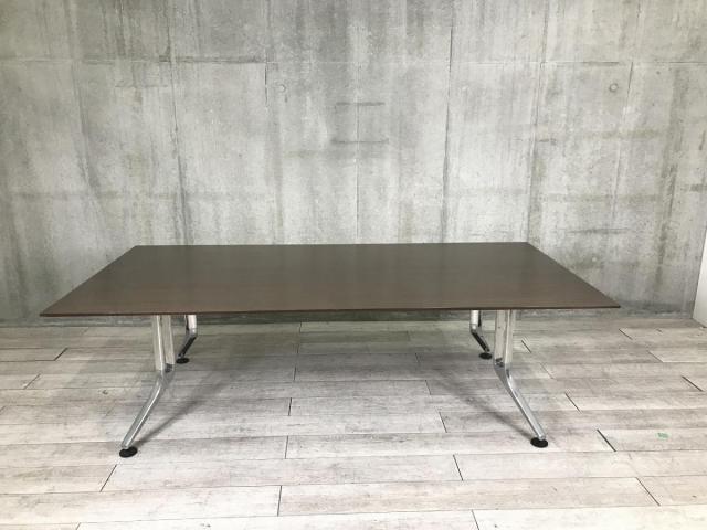 【在庫入替セール品!】デザイン性抜群の人気高級大型テーブル!落ち着きのある木目ブラウンカラーに金属の脚がカッコイイ!
■内田洋行/MINDS(マインズ)/ダークファインウッド