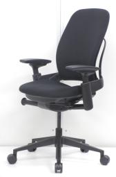 最高のクッション性/座り心地◎/大人気　スチールケース(Steelcase)製　リープV2チェア　肘付ハイバック　■可動肘　■ブラック