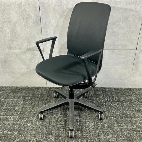 【中古】トルテU KJ-310PV-T1T1 イトーキ（ITOKI） 肘付ハイバックチェア