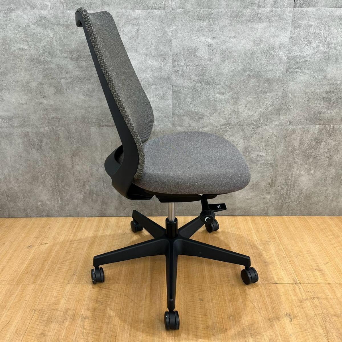 中古】ポータム CF11XR F1K3 オカムラ/okamura 肘無ハイバックチェア