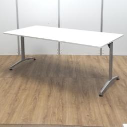 (T9)【商品入替のため、残り4台限り】イトーキ製　DD　ホワイト　W1800サイズ　Ｗ1800xD900xＨ700サイズ　シャープ&モダンデザイン　W1800ミーティングテーブル！！