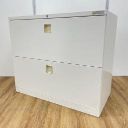 【珍しい2段ラテラルタイプ！】耐久性・機能性を兼ね備えたキャビネット！スペースにジャストフィットする引き出し型収納
■オカムラ/レクトライン/ホワイト　シリンダー錠