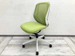 【法人様限定！来店予約で中古商品8％OFF！9月末まで　岐阜店】 【背もたれのカーブを調整できる「バックカーブアジャスト機構」搭載！】

■オカムラ製　シルフィーチェア　ローバック　肘なし　ライトグリーン
■体格や好みに合わせてフィット感を調整できる人気モデル！
■爽やかなライトグリーンカラーがオフィス空間を明るく演出！【okamura Sylphy】