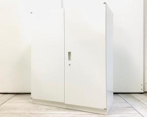 【収納力抜群！収納を増やしたい方に！】■イトーキ（ITOKI）　シンライン（THIN LINE）　ホワイト　■ローキャビネット　両開き　シリンダー錠