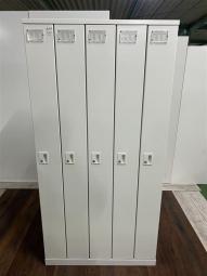 世にも珍しい5人用更衣ロッカーが入荷しました！！　イトーキ　クローレ　シリンダー錠　本体ホワイト　#岐阜#愛知#三重#静岡#CS在庫