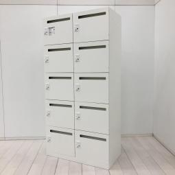 【フレキシブルな働き方に対応するメールロッカー！鍵の持ち運び要らずで便利に使えるダイヤル錠タイプ！】■オカムラ(okamura)製　ピクスライン(Pixline)シリーズ　10人用パーソナルロッカー　H1810㎜　■投函口　■ホワイト　■ダイヤル錠