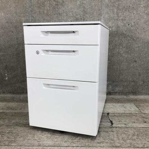 【収納量アップでデスクワークが充実!書類や備品の管理にオススメ!】■コクヨ(KOKUYO)製 iSシリーズ 3段デスクインワゴン ■ホワイト ■シリンダー錠