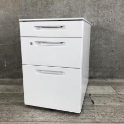 【収納量アップでデスクワークが充実！書類や備品の管理にオススメ！】■コクヨ（KOKUYO）製　iSシリーズ　3段デスクインワゴン　■ホワイト　■シリンダー錠