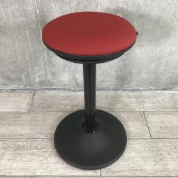 【在庫入替セール品！（本在庫限定価格）】【「座る」と「立つ」のいいとこ取り！】■オカムラ(okamura)製　ピルエット(pirouetto)シリーズ　カウンターチェア　スツール　■レッド・シェル：ブラック【高さ調節可能なパーチングスツール！】【弊社使用欄：A01063234】