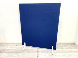 【定価約11万円】【ミーティング用の間仕切りとしても活躍】■パーティション　■ブルー　■自立式