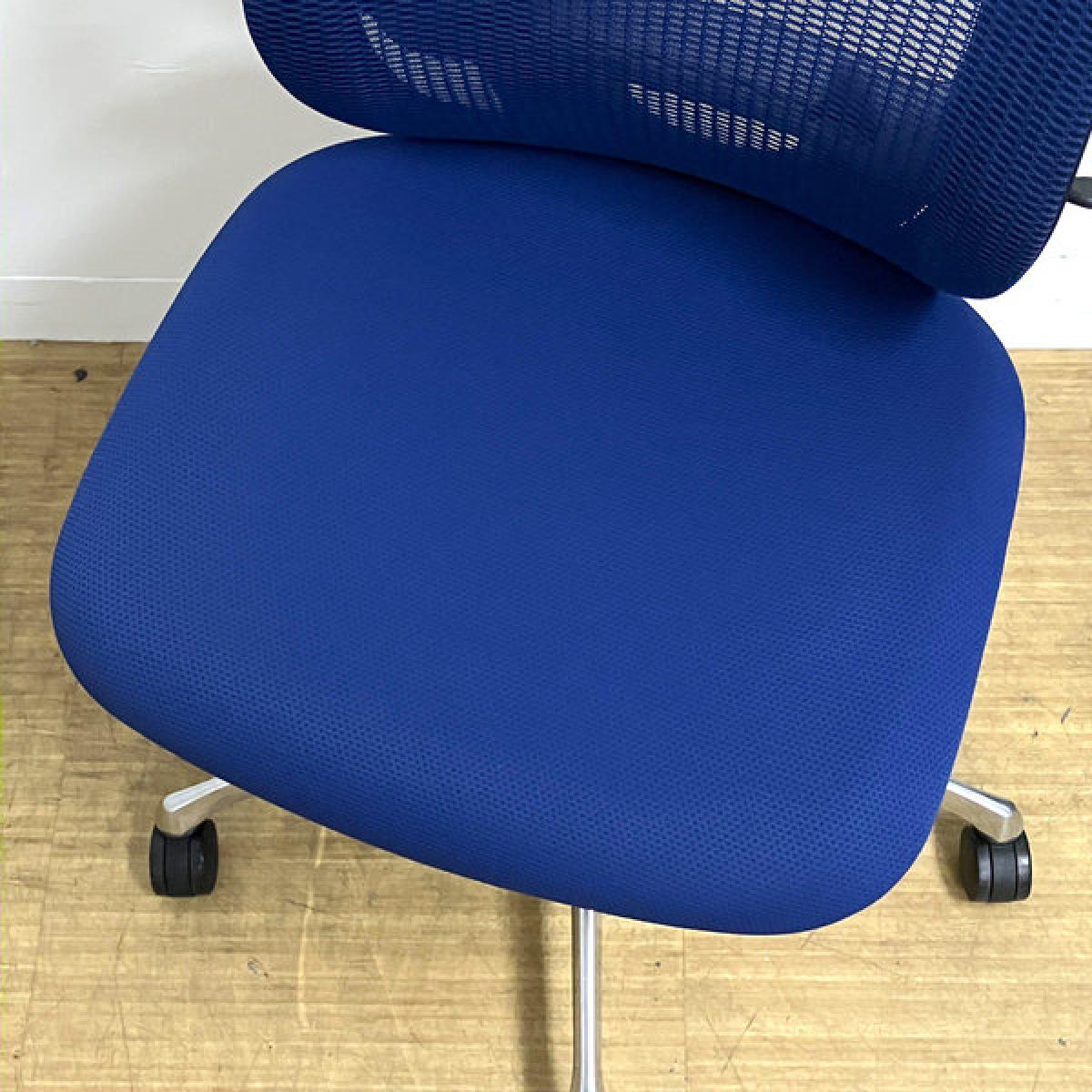 av　オカムラ　シルフィーチェア　ローバック　固定肘　前傾機能　メッシュ　中古品 中古】シルフィーメッシュ オカムラ/okamura 肘無ローバックチェア