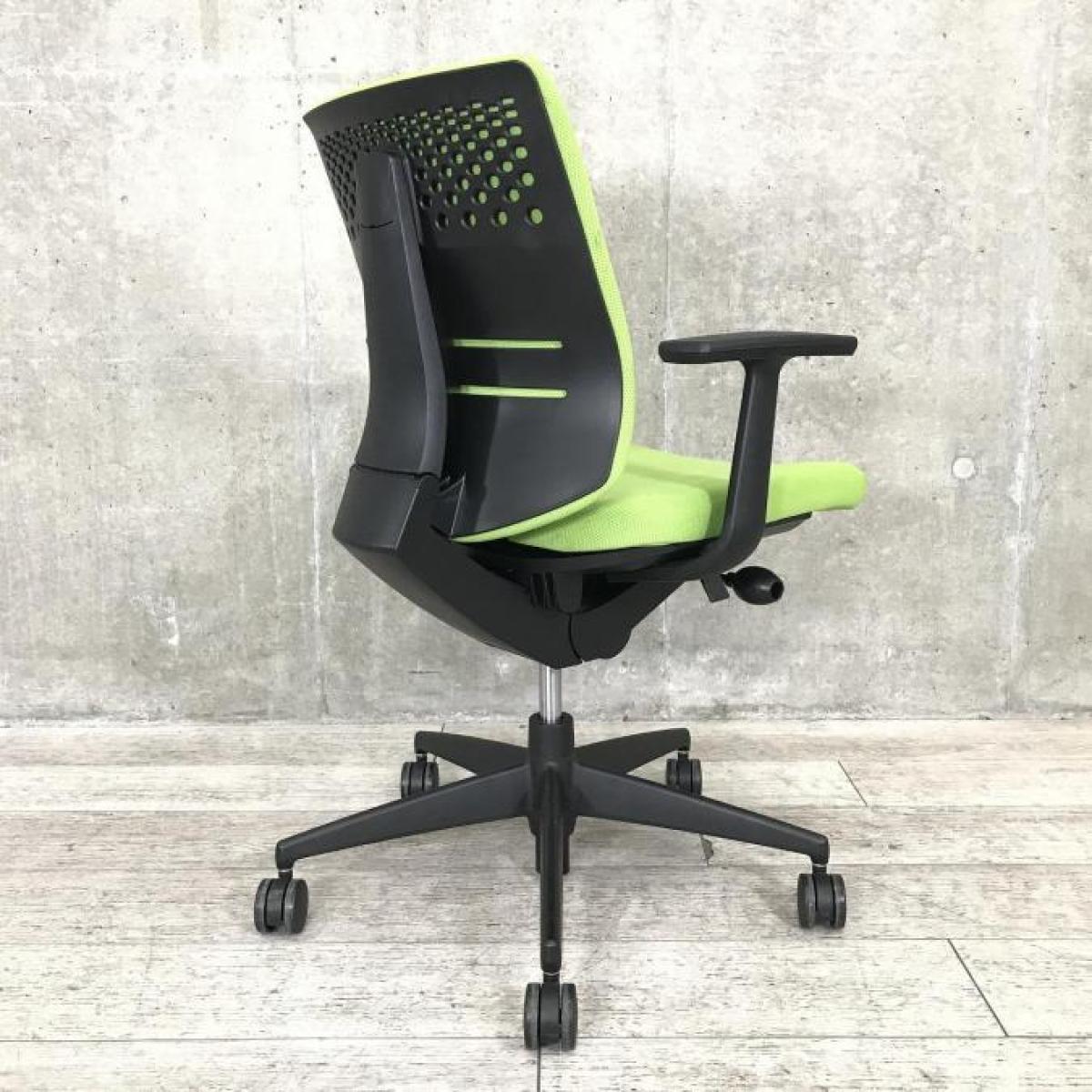 中古】ウィザードチェア コクヨ/KOKUYO 肘付ローバックチェア 615854
