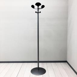 【事務所用や来客用、個室用としてもおすすめ！スタイリッシュなポールハンガー！】■イトーキ(ITOKI)製　ハンガースタンド　ポールタイプ　コートハンガー　■W400×H1700㎜　■シルバー/615589　オフィスバスターズ　水戸サテライト　大子町　北茨城市　高萩市　日立市　常陸太田市　常陸大宮市　那珂市　東海村　ひたちなか市　城里町 水戸市　笠間市　茨城町　大洗町　小美玉市