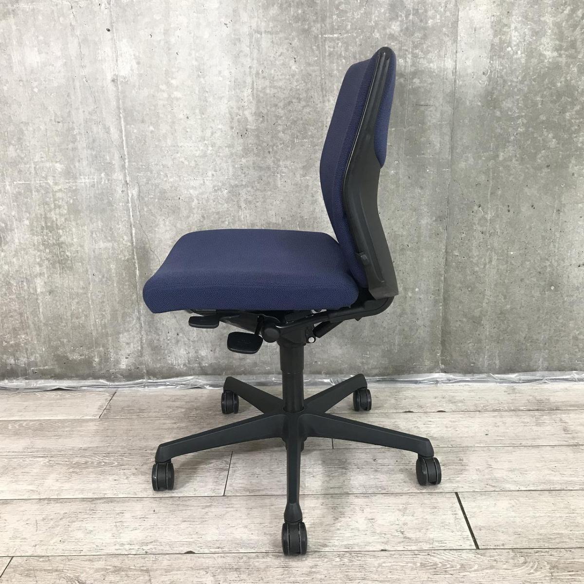 中古】エスクード C443ZR FFW4 オカムラ/okamura 肘無ローバックチェア