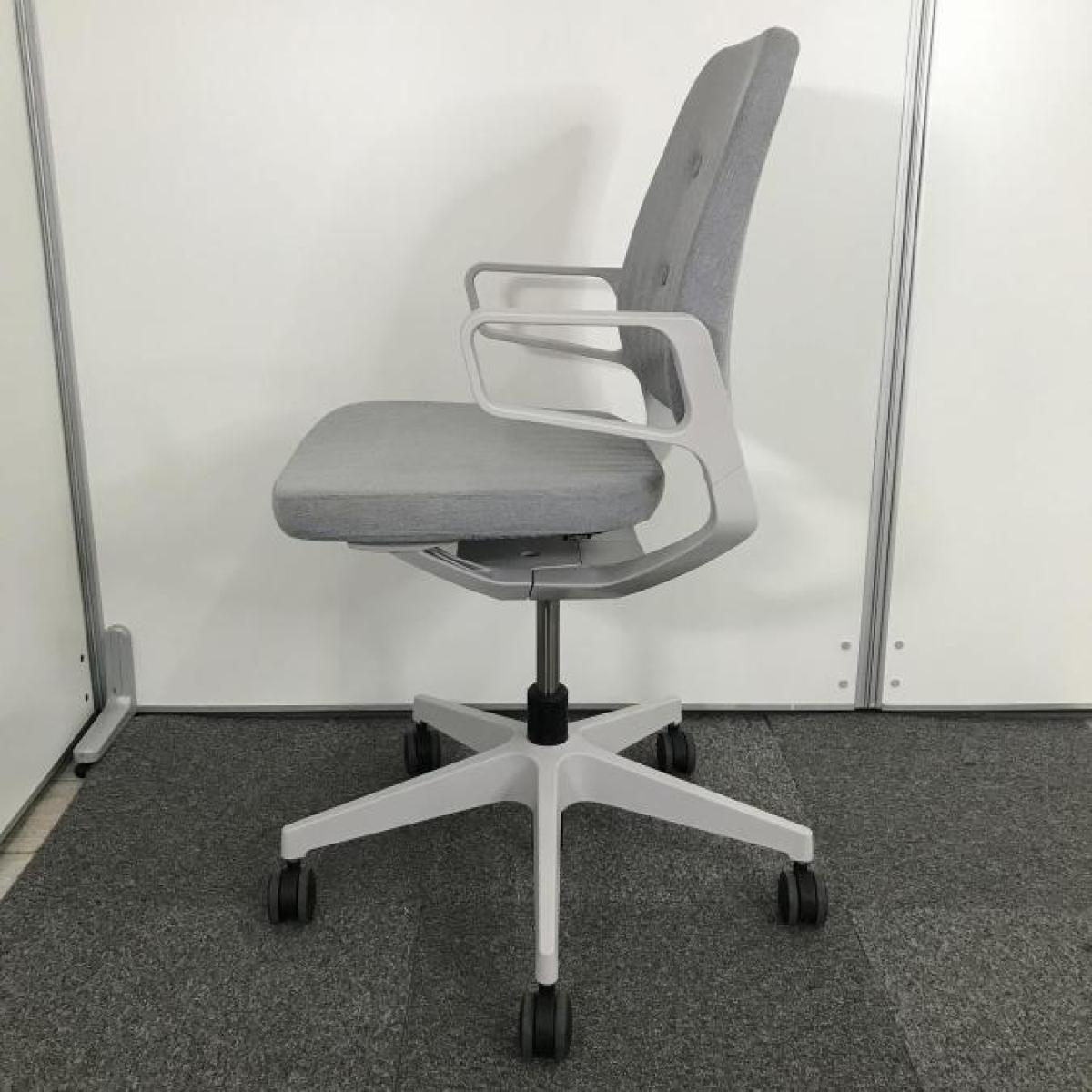 中古】レヴィチェア イトーキ/ITOKI ミーティングチェア 616009 - 中古