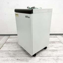【法人様限定！来店予約で中古商品8％OFF！9月末まで　岐阜店】
【オフィスの機密書類処理に！明光商会の業務用シュレッダー！】

■明光商会製　MSD-F31SF　シュレッダー　ホワイト　2014年製
■日々発生する書類や不要文書の細断に活躍し、事務所・オフィスでの情報管理や機密書類の処理におすすめ！
■業務用シュレッダーをお探しの方におすすめの1台。シュレッダー・オフィスシュレッダー・書類裁断機・文書細断機・機密文書処理をお探しの方にもおすすめです！【Meikoshokai MSD-F31SF】