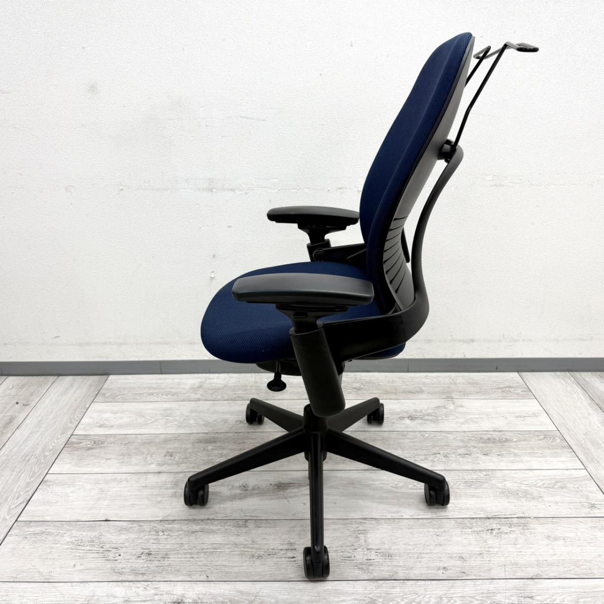 中古】リープV2 Steelcase/スチールケース 肘付ハイバックチェア
