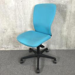 【在庫入れ替えセール品】【4脚入荷】【シンプルなデザインと厚みのあるクッションが大人気!機能充実のワーキングチェア!】■オカムラ(okamura)製 スラートチェア(sulato) 肘無し ハイバック ■ブルーグリーン×ブラックシェル(T9)