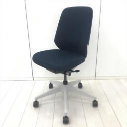【オフィスの今を、もっと美しく快適に！新世代ワークチェア】■イトーキ(ITOKI)製　ノート(nort)チェア　肘無し　ローバック　クッションタイプ　■ネイビーブルー【弊社使用欄：A01082215】